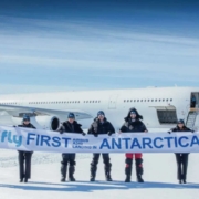 Airbus-lands-in-Antarctica