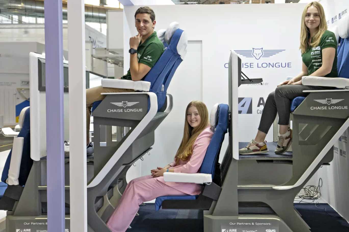 The Chaise Longue Economy Seat A TwoStory Airplane Seat JET MAN PAY